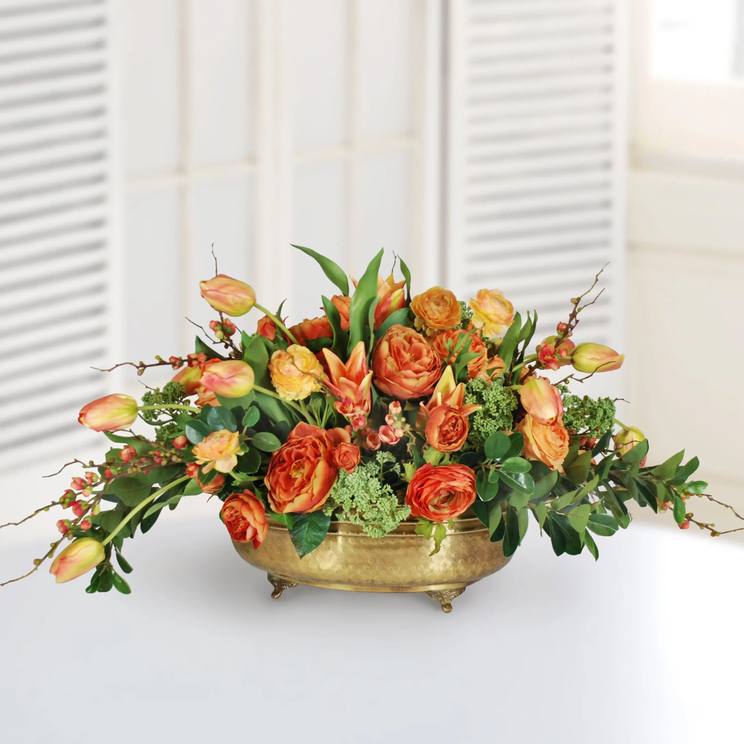 MIXED TULIP AND RANUNCULUS IN PLANTER 24"